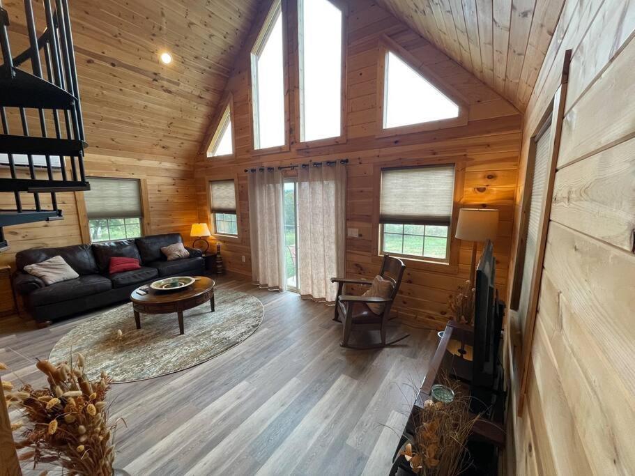 Cozy 1 Bedroom Cabin In The Heart Of Jonesborough Εξωτερικό φωτογραφία