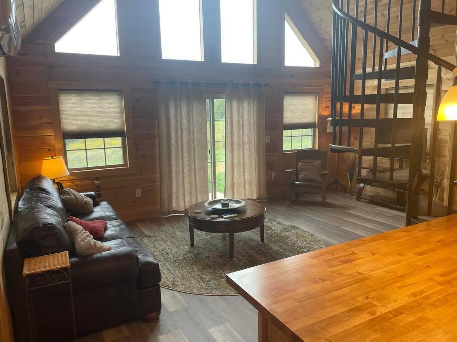 Cozy 1 Bedroom Cabin In The Heart Of Jonesborough Εξωτερικό φωτογραφία